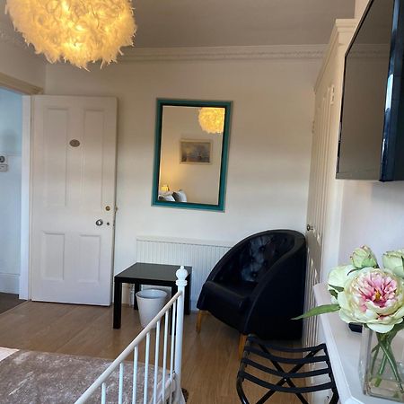 Deluxe Three Bed Bnb In Henley-On-Thames Near Station River & Town Centre 外观 照片