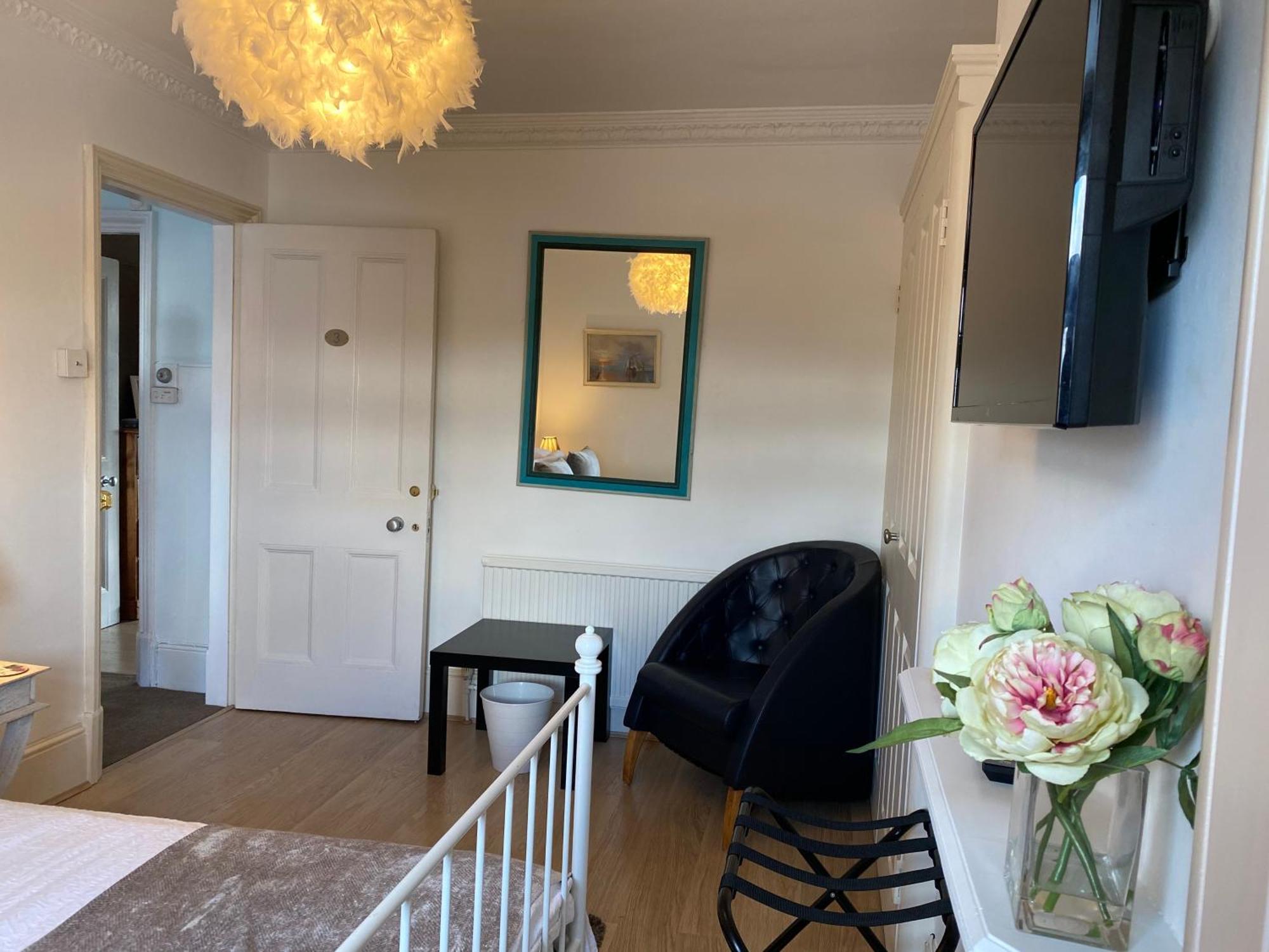 Deluxe Three Bed Bnb In Henley-On-Thames Near Station River & Town Centre 外观 照片